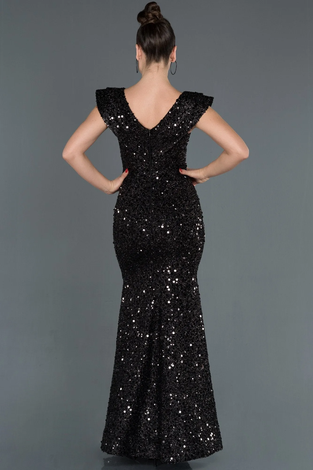 16013 Black Sequined Mermaid Dress