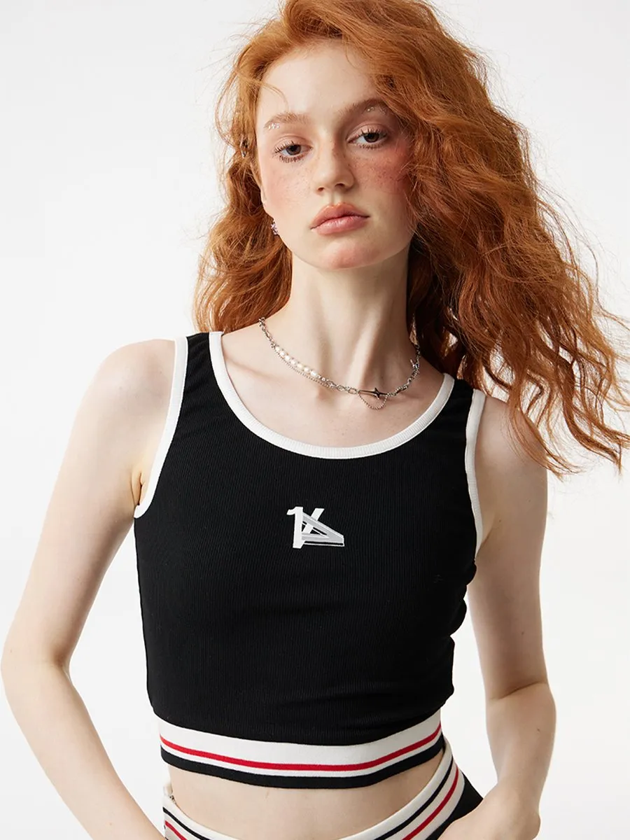Front-Zip Crooped Jacket, Cropped Tank Top and Pleated Mini Skirt VVO0020