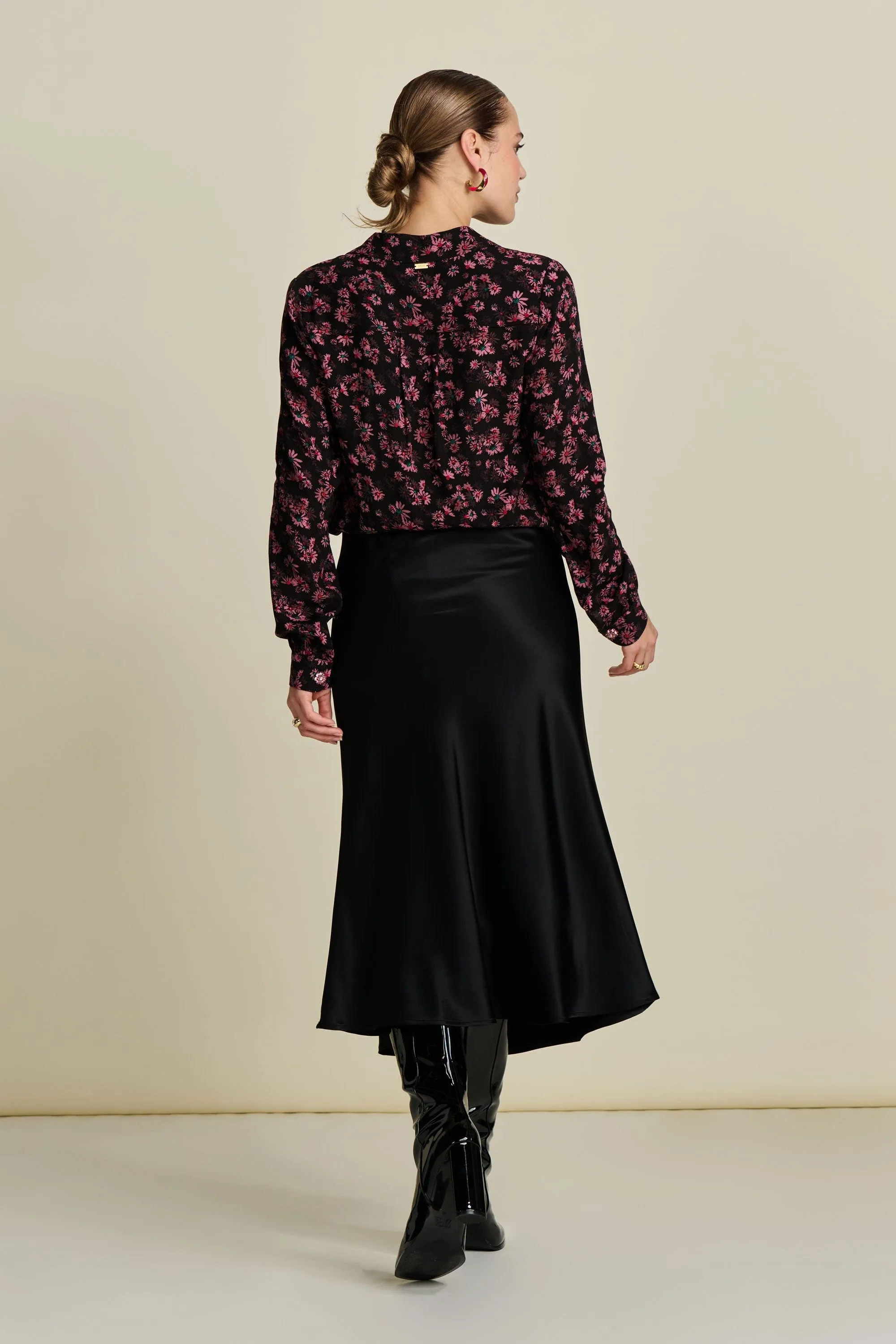 JUPE - Satin Black