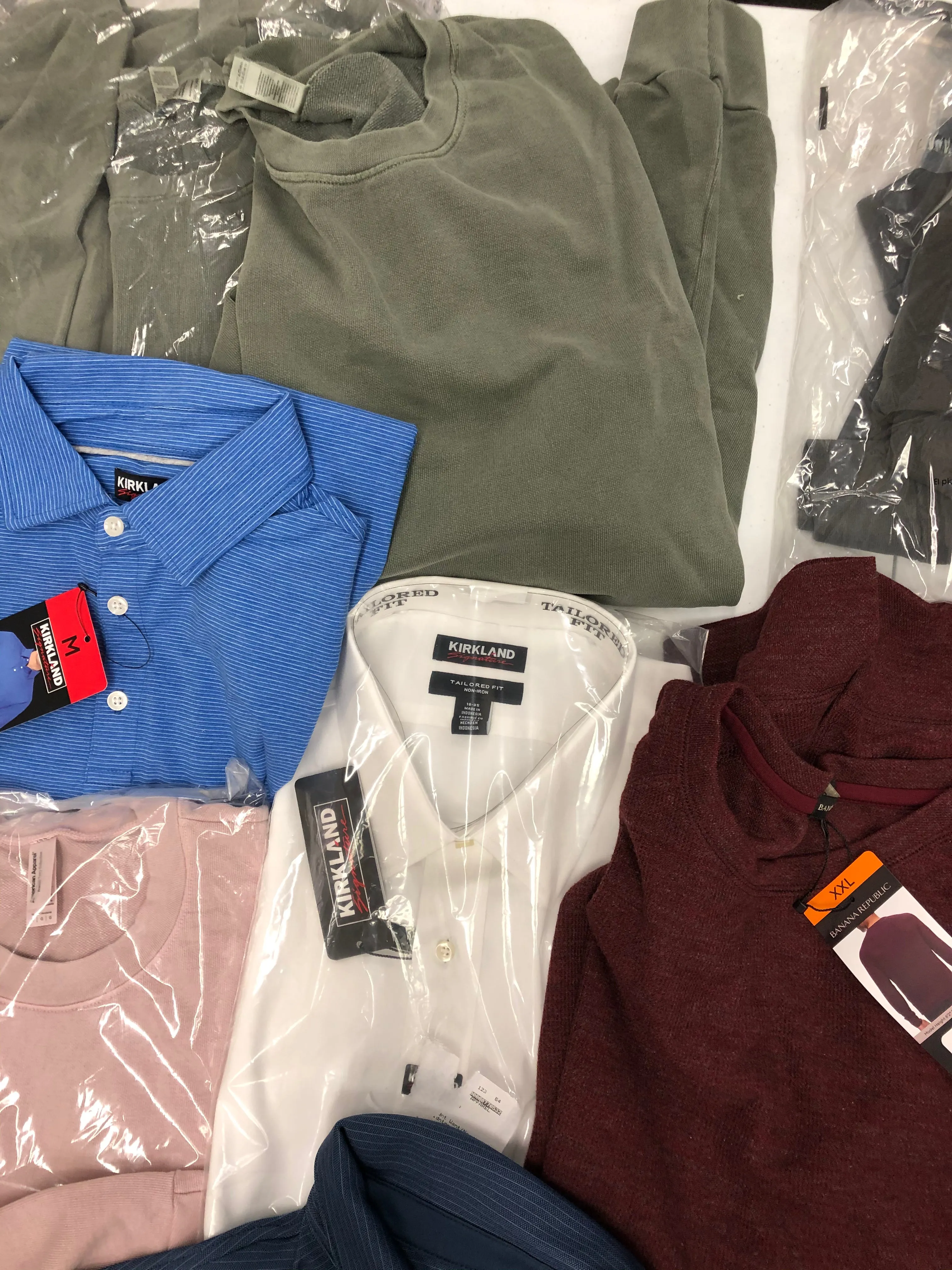 Men's Clothing Polo Shirts and other Tops Wholesale Lot, BANANA REPUBLIC, AMERICAN APPAREL, KIRKLAND, PEBBLE BEACH and more, 18 items, Shelf Pulls, MSRP $670