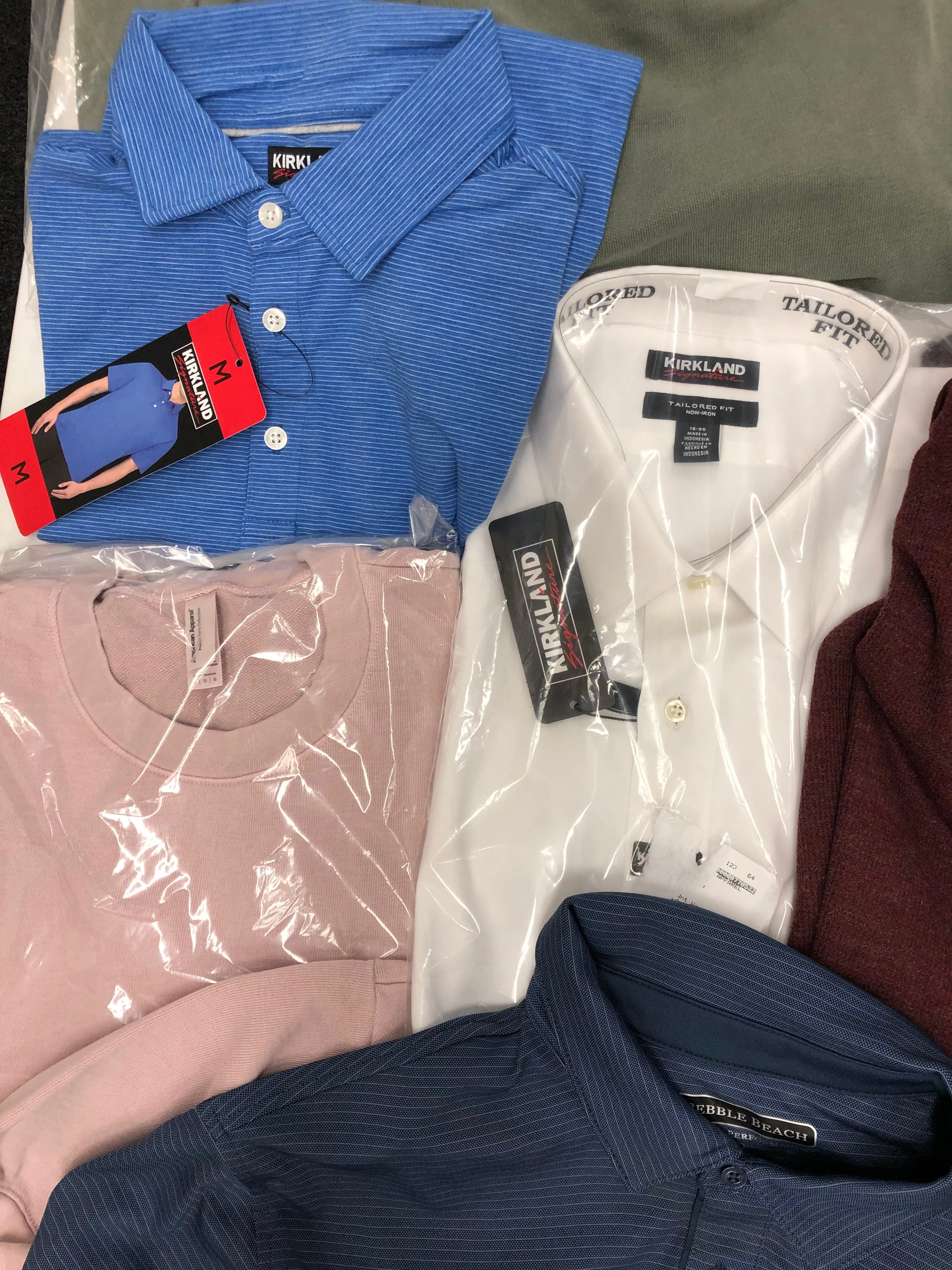 Men's Clothing Polo Shirts and other Tops Wholesale Lot, BANANA REPUBLIC, AMERICAN APPAREL, KIRKLAND, PEBBLE BEACH and more, 18 items, Shelf Pulls, MSRP $670