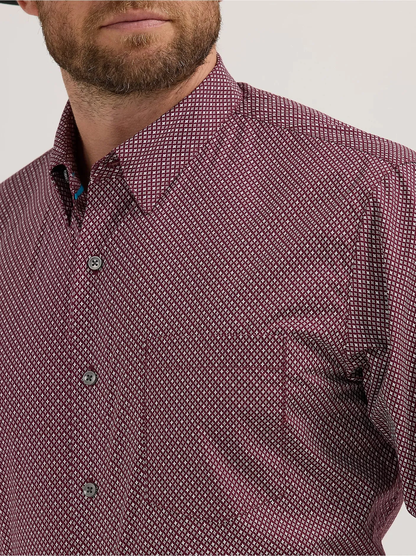 Men's Wrangler Men's Cody Johnson One Pocket Button Down Shirt - 112357679
