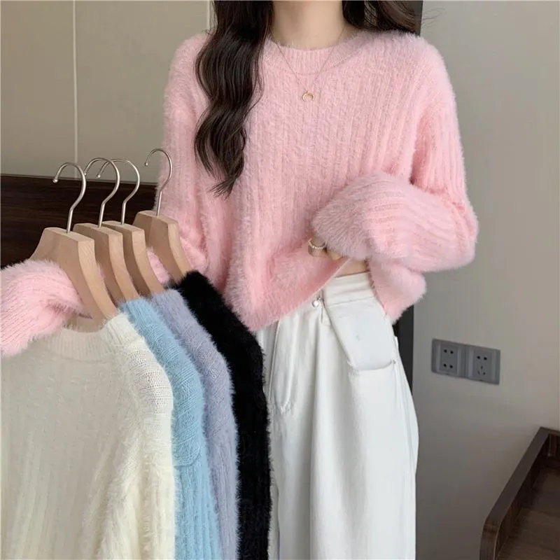 METAVERSMALL Autumn and winter explosion niche Japanese sweet wind temperament socks knitted sweater New soft waxy short round neck pullover sweater