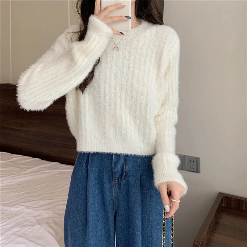 METAVERSMALL Autumn and winter explosion niche Japanese sweet wind temperament socks knitted sweater New soft waxy short round neck pullover sweater