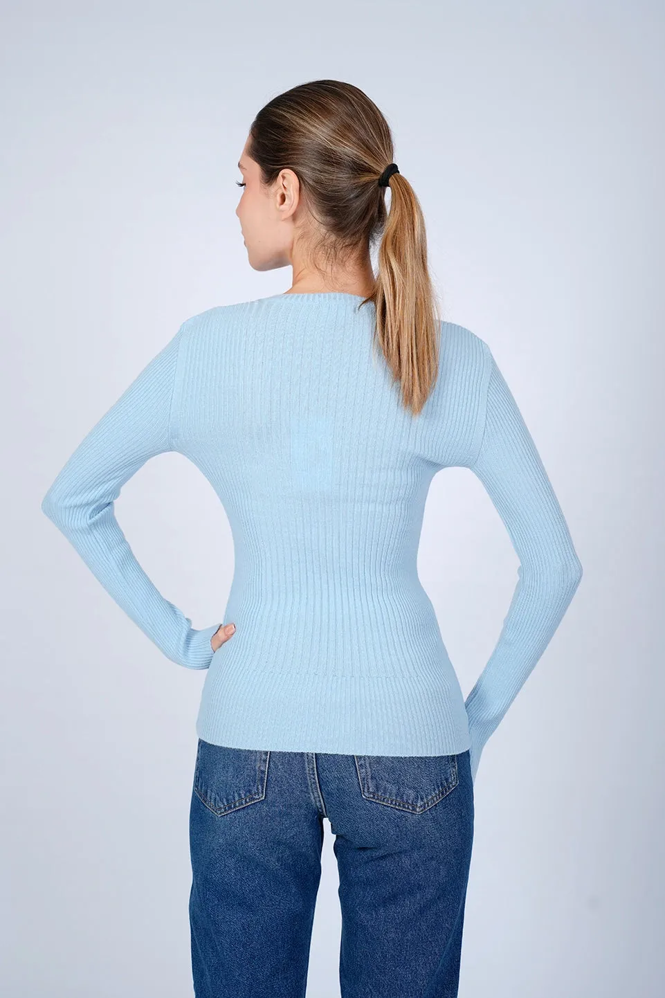 Round Neck Blue Ripped Knit Wear