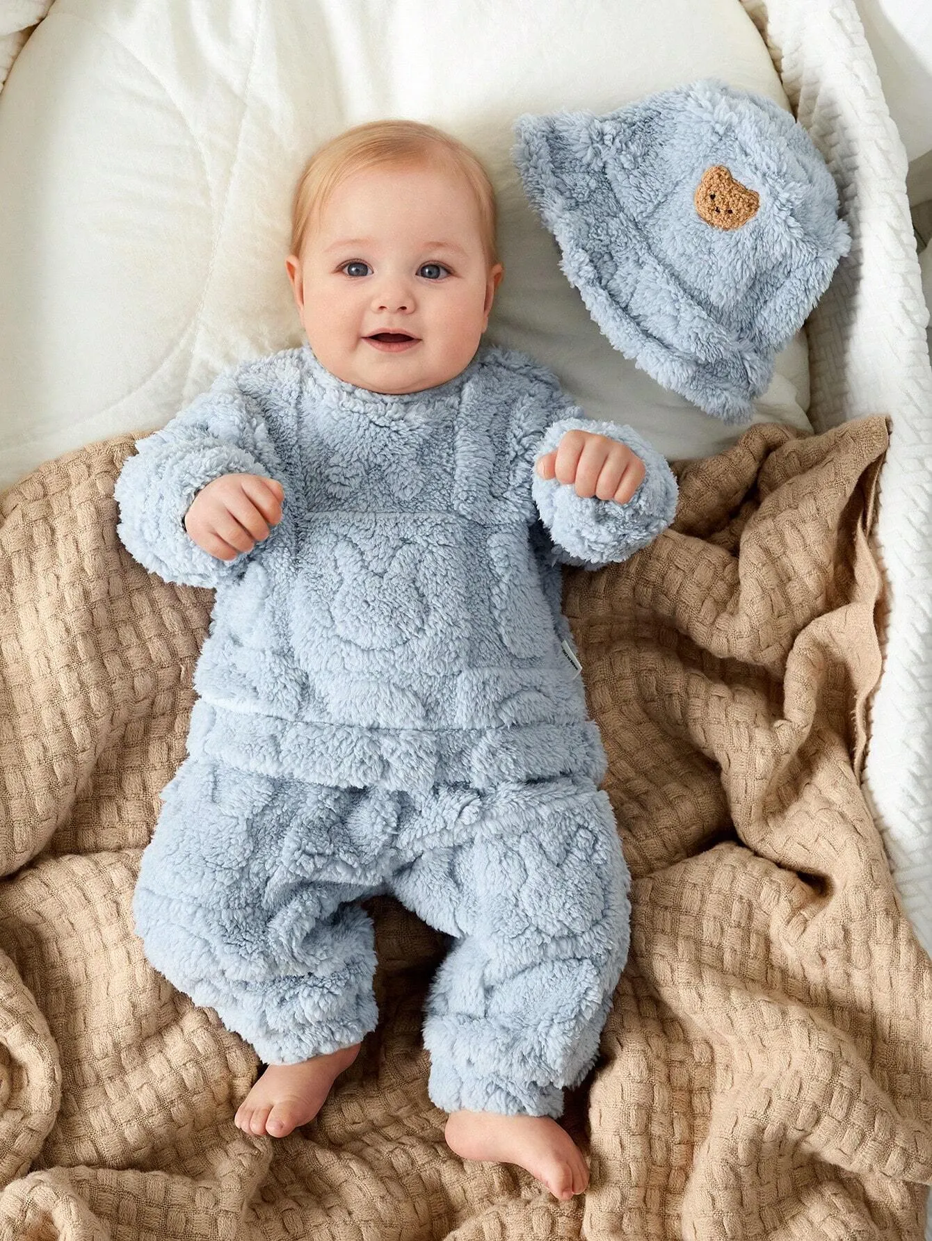 SHEIN 3pcs/Set Newborn Baby Boys/Girls Blue Autumn/Winter Soft Coral Fleece Long Sleeve Hoodie, Pants & Hat, Cute Bear & Rabbit Print, Cozy & Warm, For Indoor & Outdoor
