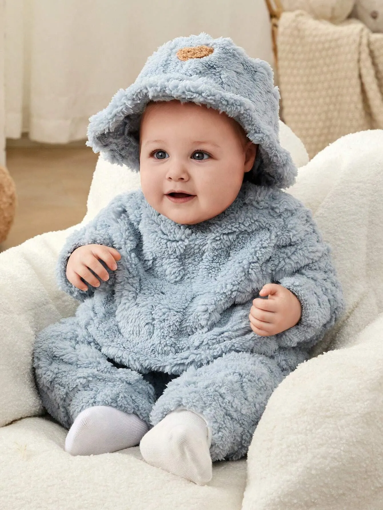 SHEIN 3pcs/Set Newborn Baby Boys/Girls Blue Autumn/Winter Soft Coral Fleece Long Sleeve Hoodie, Pants & Hat, Cute Bear & Rabbit Print, Cozy & Warm, For Indoor & Outdoor