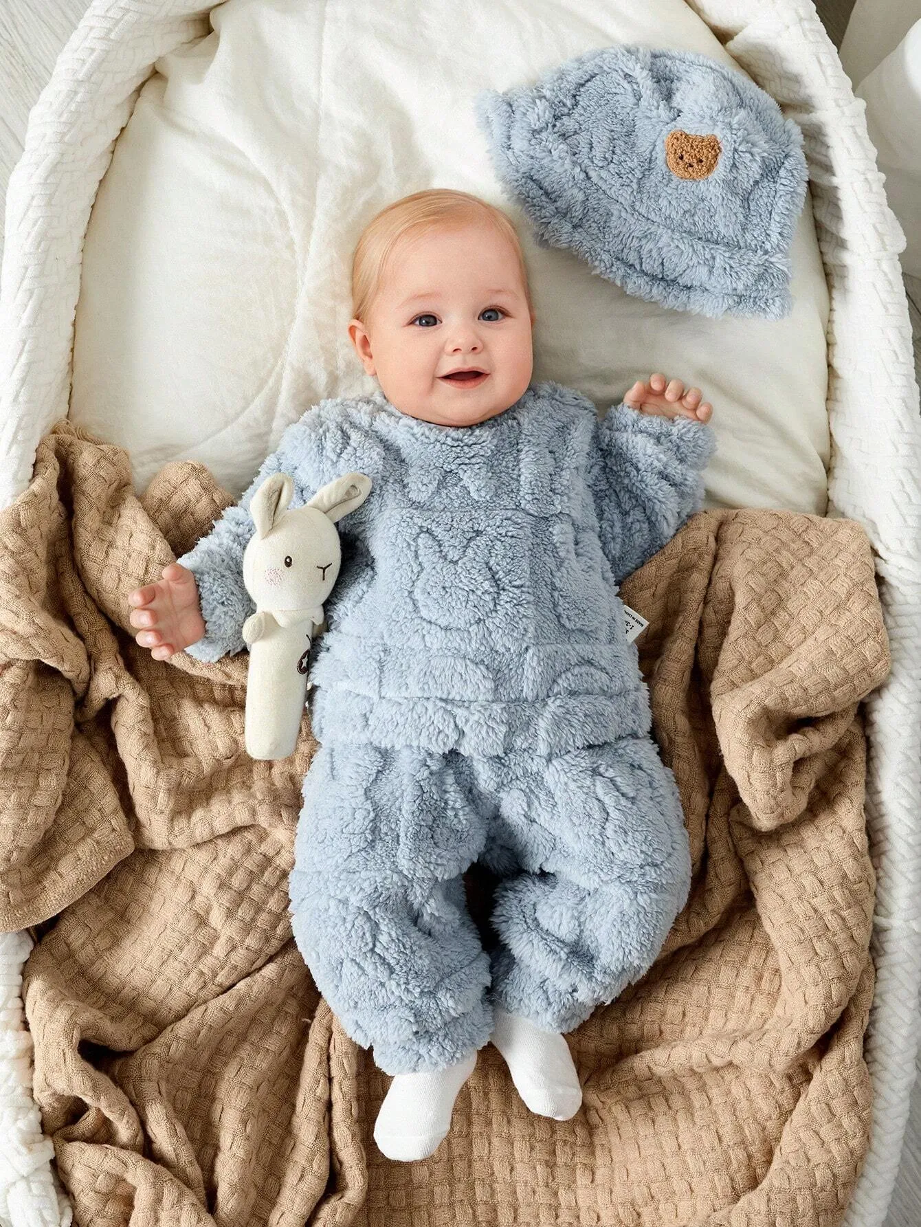 SHEIN 3pcs/Set Newborn Baby Boys/Girls Blue Autumn/Winter Soft Coral Fleece Long Sleeve Hoodie, Pants & Hat, Cute Bear & Rabbit Print, Cozy & Warm, For Indoor & Outdoor