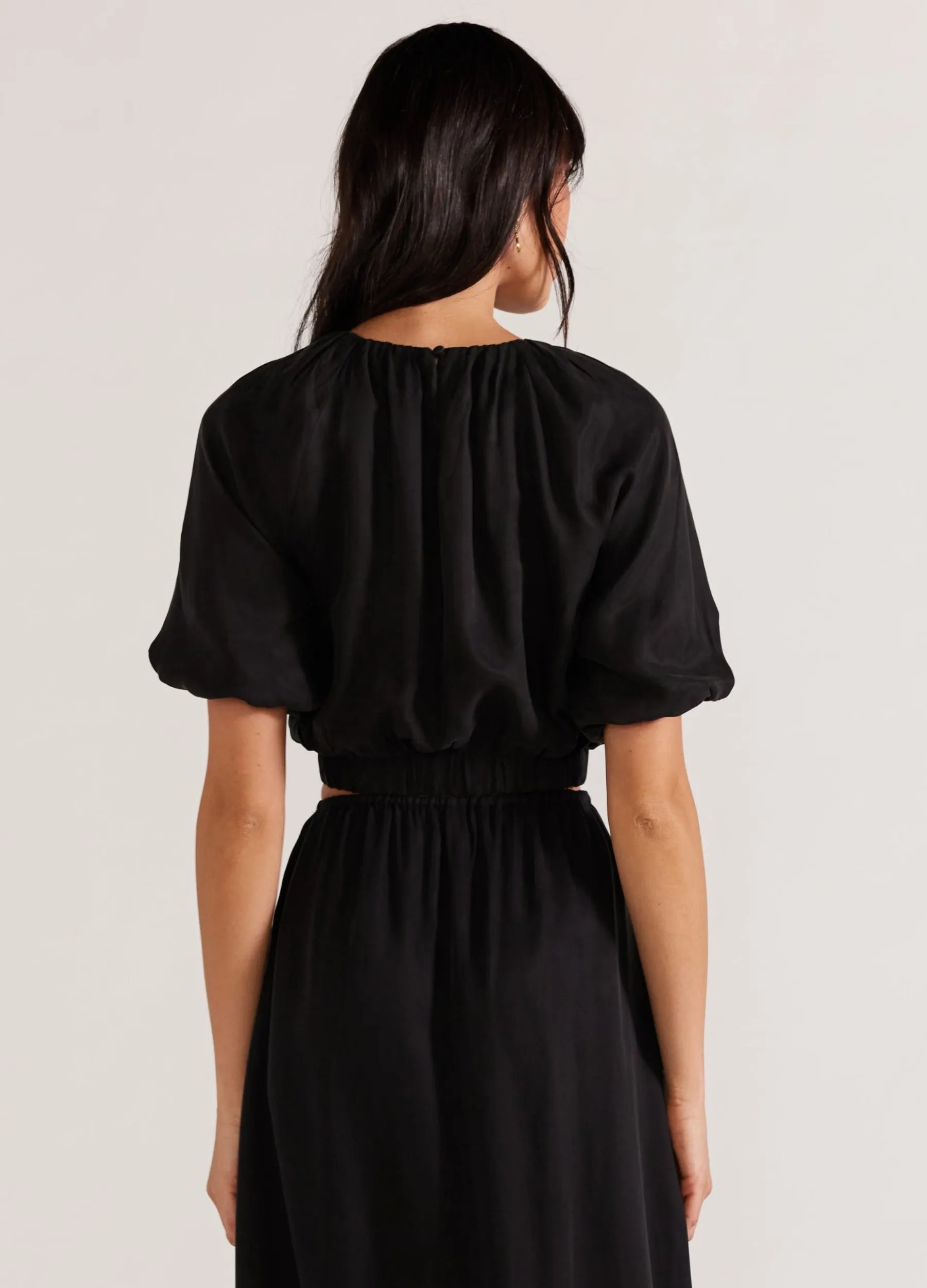 Staple the Label - Short Sleeve Nola Cupro Top - Black