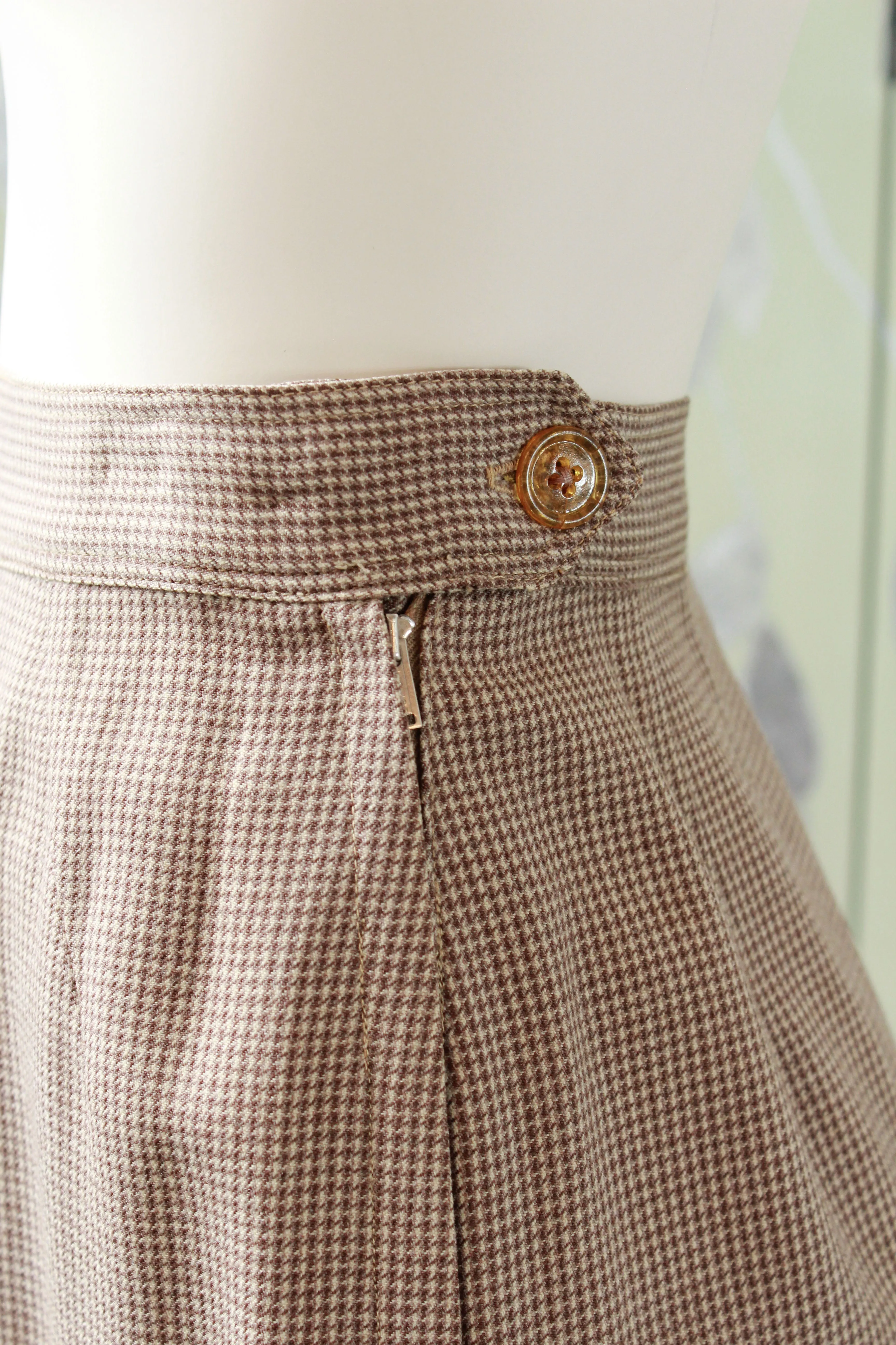 Vintage 1950s Wool Beige Houndstooth Skirt Suit Set, XS