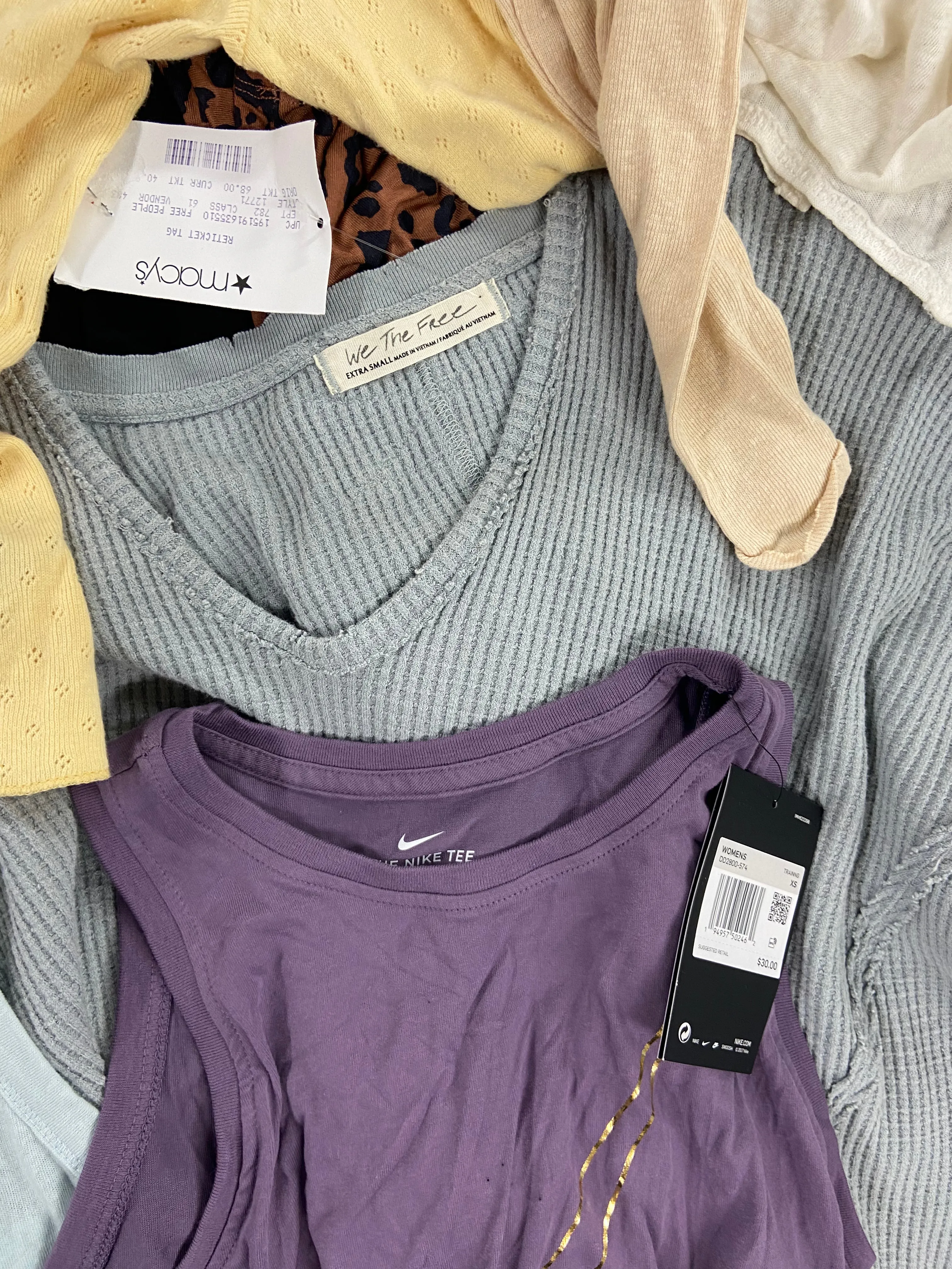 Women's Clothing Assorted Wholesale Lot, FREE PEOPLE, NIKE, PROPPER, SANCTUARY, MONDETTA and more, 14 items, Shelf Pulls, MSRP $662