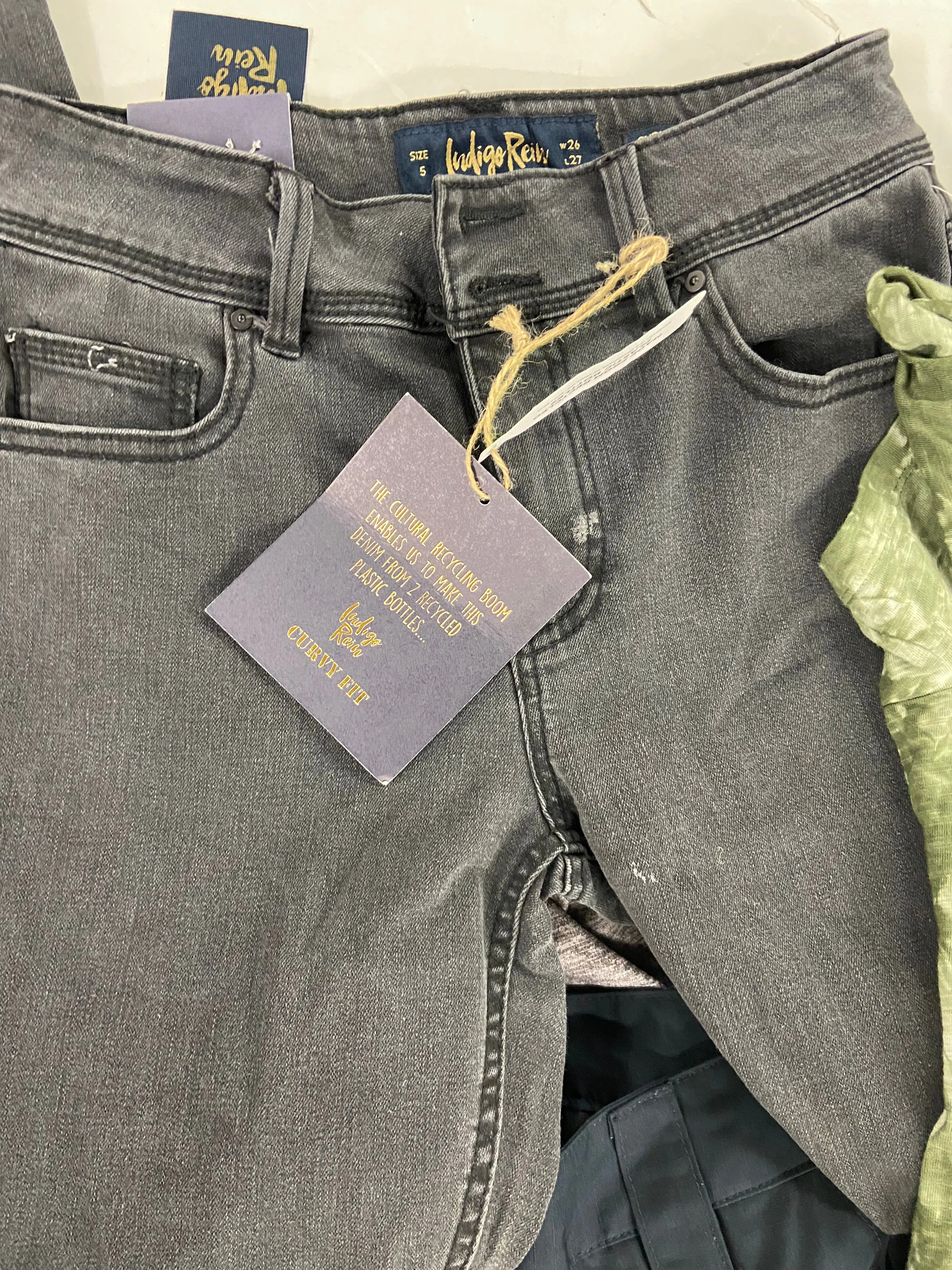 Women's Clothing Assorted Wholesale Lot, FREE PEOPLE, NIKE, PROPPER, SANCTUARY, MONDETTA and more, 14 items, Shelf Pulls, MSRP $662